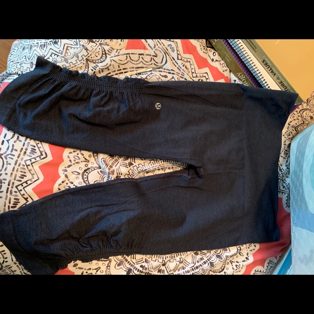 Lululemon work out capris